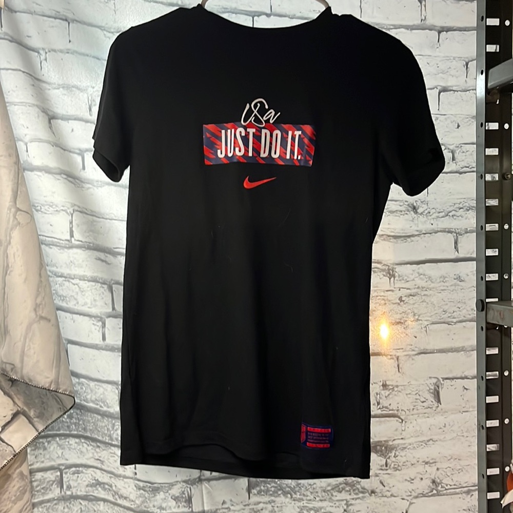 Nike, USA, small brand, new, unworn with tags tee